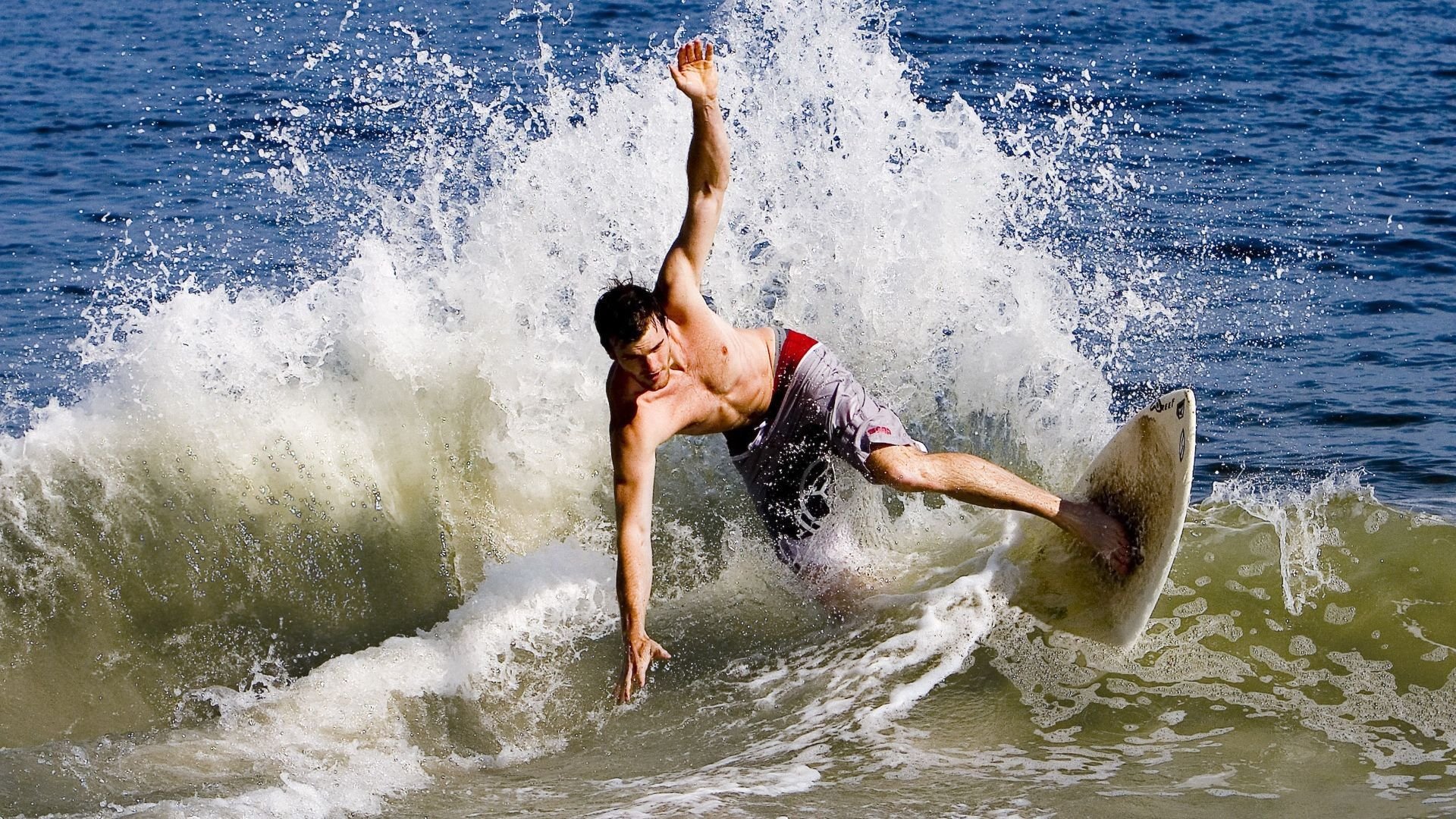 开云全站下载-刺激的决战：谁能稳住状态冲击更高目标？，真正的刺激战场